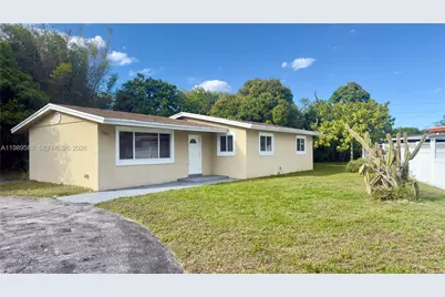 1125 NW 16th Ct #1125, Fort Lauderdale, FL 33311 - Photo 2