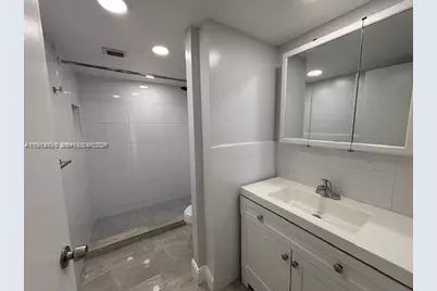 10801 SW 109th Ct #D103, Miami, FL 33176 - Photo 8