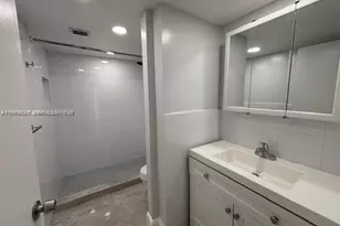 10801 SW 109th Ct, Miami, FL 33176 - Photo 8