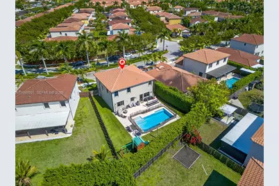 17340 SW 154th Pl, Miami, FL 33187 - Photo 4