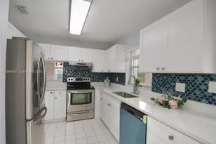 4801 Grapevine Wy, Davie, FL 33331 - Photo 10