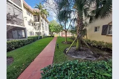 253 S Cypress Rd #214, Pompano Beach, FL 33060 - Photo 18
