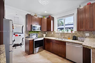 3912 NE 20th St, Homestead, FL 33033 - Photo 16