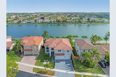 3912 NE 20th St, Homestead, FL 33033 - Photo 2