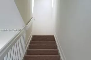 9205 W 33rd Way, Hialeah, FL 33018 - Photo 12