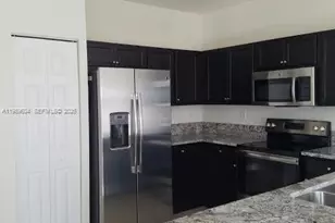 9205 W 33rd Way, Hialeah, FL 33018 - Photo 10