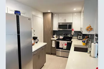 9159 SW 77th Ave #311, Miami, FL 33156 - Photo 1
