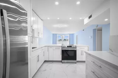 18601 NE 14th Ave #111, Miami, FL 33179 - Photo 8