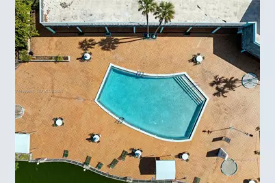 18601 NE 14th Ave #111, Miami, FL 33179 - Photo 30