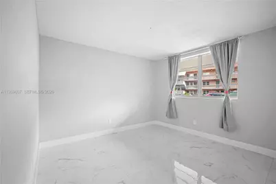 18601 NE 14th Ave #111, Miami, FL 33179 - Photo 16