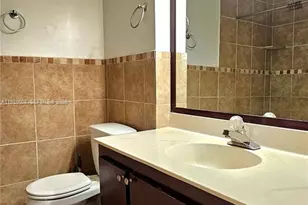 610 Commodore Dr, Plantation, FL 33325 - Photo 14