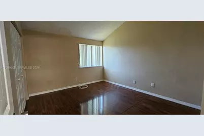 610 Commodore Dr, Plantation, FL 33325 - Photo 18