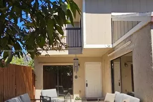 610 Commodore Dr, Plantation, FL 33325 - Photo 1