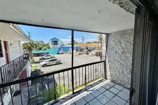 8701 SW 141st St, Palmetto Bay, FL 33176 - Photo 16