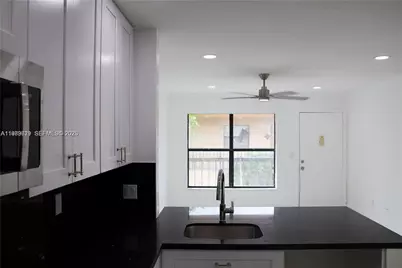 2550 W 67th Pl #22-32, Hialeah, FL 33016 - Photo 16