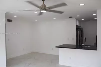 2550 W 67th Pl #22-32, Hialeah, FL 33016 - Photo 2