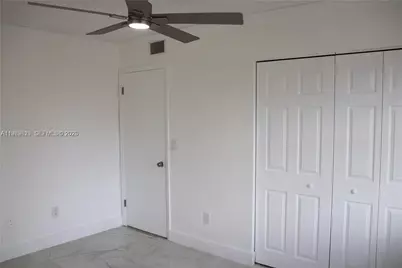 2550 W 67th Pl #22-32, Hialeah, FL 33016 - Photo 18