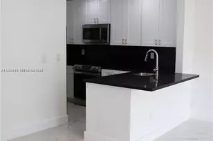 2550 W 67th Pl, Hialeah, FL 33016 - Photo 8