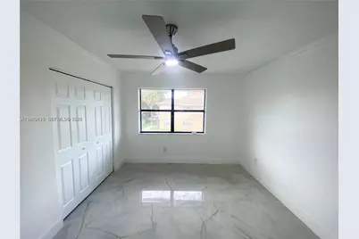 2550 W 67th Pl #22-32, Hialeah, FL 33016 - Photo 22