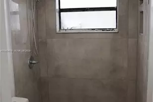 2550 W 67th Pl, Hialeah, FL 33016 - Photo 14