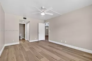 12500 SW 5th Ct, Pembroke Pines, FL 33027 - Photo 14