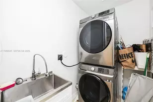 1898 S Miami Ave, Miami, FL 33129 - Photo 14