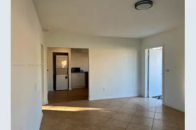 98 NE 71st St #1, Miami, FL 33138 - Photo 2