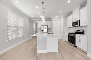 26930 Lark Ct, Punta Gorda, FL 33955 - Photo 4