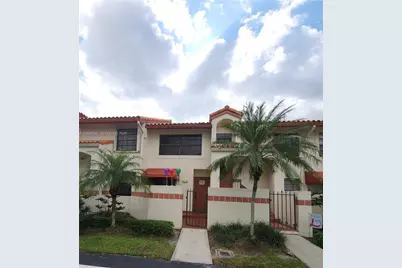 203 Liberty Ct #203, Deerfield Beach, FL 33442 - Photo 2