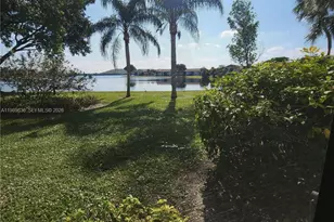 203 Liberty Ct, Deerfield Beach, FL 33442 - Photo 10