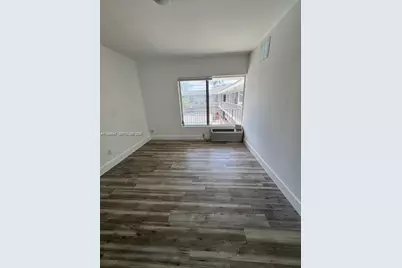 7925 West Dr #16, North Bay Village, FL 33141 - Photo 6