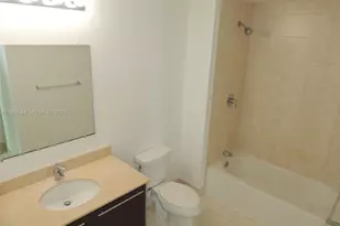 1900 N Bayshore Dr, Miami, FL 33132 - Photo 8