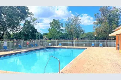 3690 N 56th Ave #902, Hollywood, FL 33021 - Photo 12