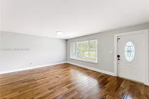 4330 SW 7th St, Plantation, FL 33317 - Photo 8