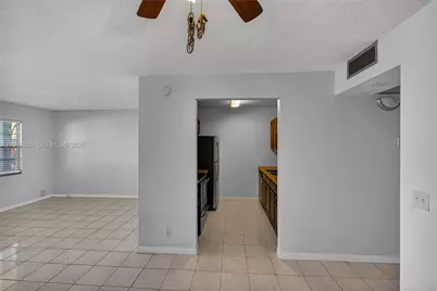 400 SW 134th Way #112F, Pembroke Pines, FL 33027 - Photo 8