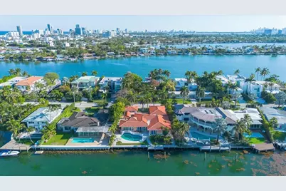 1249 Biscaya Dr, Surfside, FL 33154 - Photo 2
