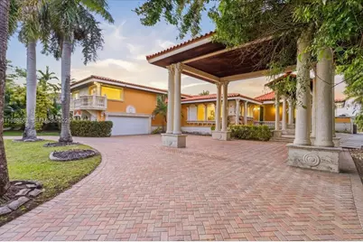 1249 Biscaya Dr, Surfside, FL 33154 - Photo 6