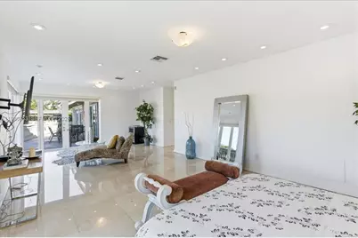 1249 Biscaya Dr, Surfside, FL 33154 - Photo 32
