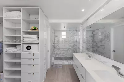 401 Ocean Dr #918, Miami Beach, FL 33139 - Photo 22