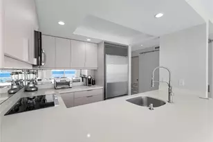 401 Ocean Dr, Miami Beach, FL 33139 - Photo 16