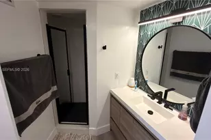 1351 NE Miami Gardens Dr, Miami, FL 33179 - Photo 16