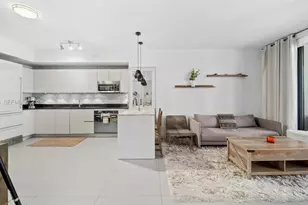 1010 Brickell Ave, Miami, FL 33131 - Photo 6