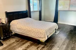 4861 NW 7th St, Plantation, FL 33317 - Photo 8