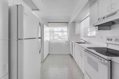 2274 SE 27th Dr #205-F, Homestead, FL 33035 - Photo 4