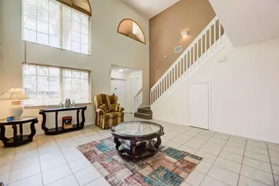 13393 NW 7th St, Plantation, FL 33325 - Photo 6