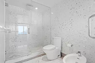 200 Biscayne Blvd Way, Miami, FL 33131 - Photo 24