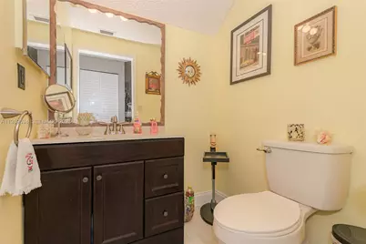 8340 NW 191st Ln #6L, Hialeah, FL 33015 - Photo 14