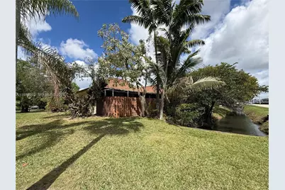 2381 SW 70th Ave #49, Davie, FL 33317 - Photo 28