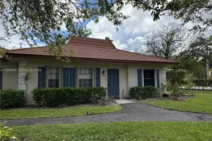 2381 SW 70th Ave, Davie, FL 33317 - Photo 2