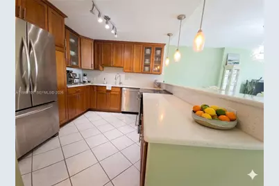 2851 NE 183rd St #905E, Aventura, FL 33160 - Photo 2